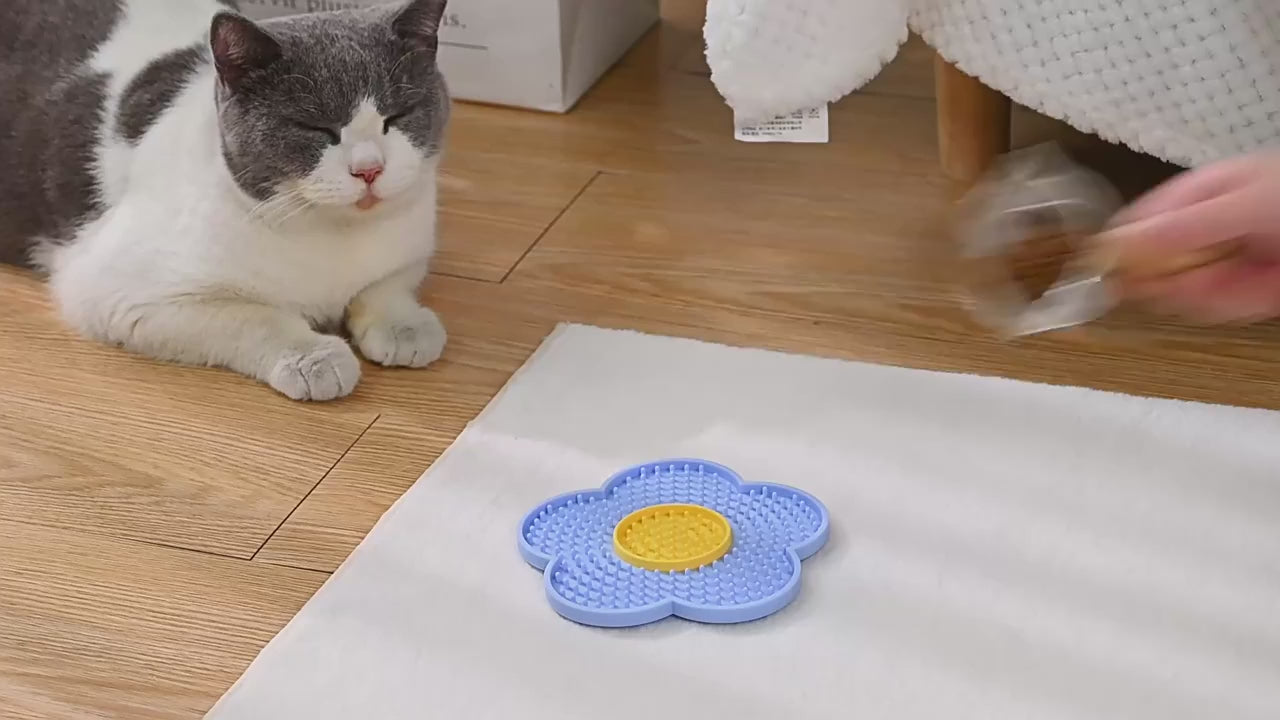 PawPet Flower Lick Mat